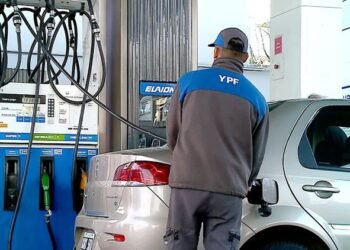 YPF aumenta sus combustibles un 3,5% y lanzará descuentos nocturnos