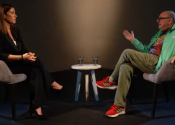 Andrés Ducatenzeiler: de hincha a líder, revela su vida en “Historias Mínimas”