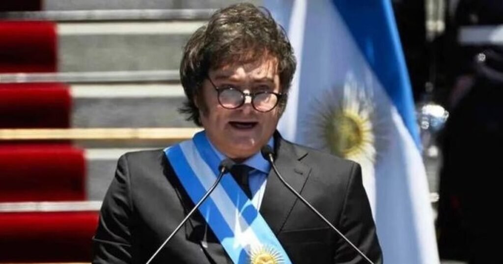El gobierno elimina la jornada no laborable por el Día del Empleado Público