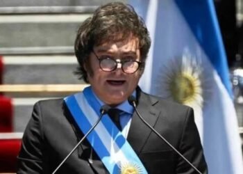 El gobierno elimina la jornada no laborable por el Día del Empleado Público