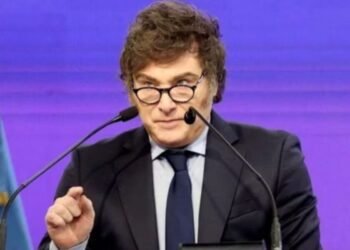 Gobierno implementa reforma migratoria que endurece requisitos para extranjeros