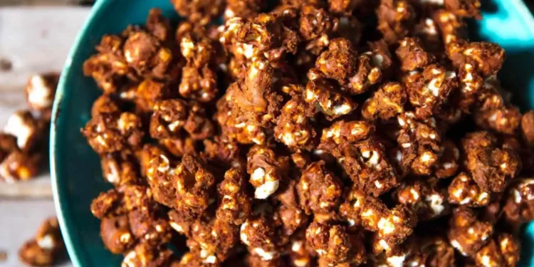 Los pochoclos bañados en chocolate conquistaron las redes y tu paladar