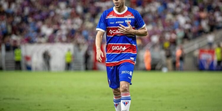 Riquelme elogia a Pol Fernández, que evalúa regresar a Estudiantes