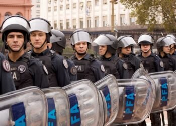 El Gobierno transforma a la Policía Federal y la enfoca en delitos complejos