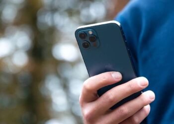 Apple lanza Call Screening en iOS 26 para bloquear llamadas no deseadas