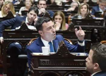 Polémica por video manipulado de Llaryora: De Loredo bajo la mira en Córdoba