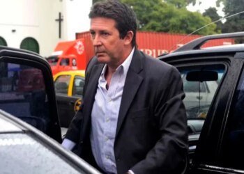 Fabián Rossi se entrega en Comodoro Py tras condena por lavado de dinero