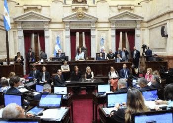 Senadores recibirán un aumento de dieta que supera los $9,5 millones