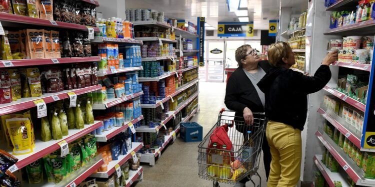 La inflación de junio podría volver a estar por debajo del 2% mensual