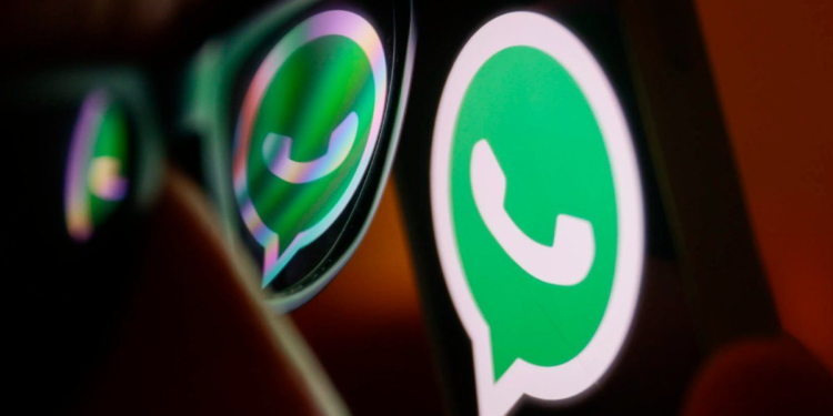 Meta AI lanza resúmenes inteligentes en WhatsApp para mejorar la privacidad