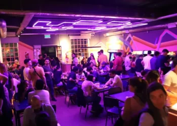 Caída del consumo y aumento de locales vacíos evidencian la crisis económica