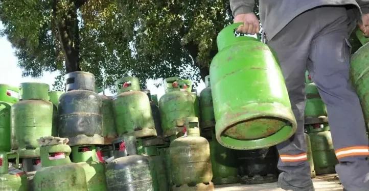 El gobierno elimina precios de referencia para garrafas en crisis energética