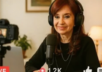 Cristina Kirchner regresa a los medios con programa en Radio 10 desde su casa
