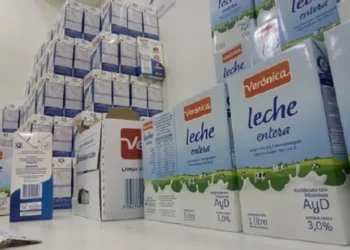 Lácteos Verónica propone despidos masivos mientras enfrenta crisis terminal