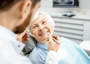 PAMI lanza "Sonrisa Mayor": tratamientos odontológicos gratis para jubilados