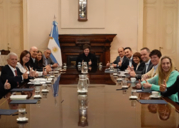 El Gobierno defiende baja de retenciones al campo frente a críticas de Kirchner