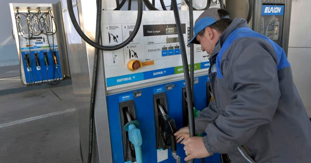 Aumento parcial en impuestos a combustibles impacta precios nacionales