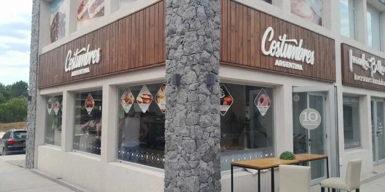 Molino Cañuelas adquiere Costumbres Argentinas y potencia su oferta alimentaria