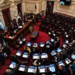 Senado aprueba aumento de jubilaciones en medio de tensión política