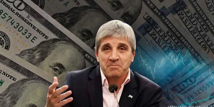 Luis Caputo da un giro en su estrategia cambiaria tras recomendaciones del FMI