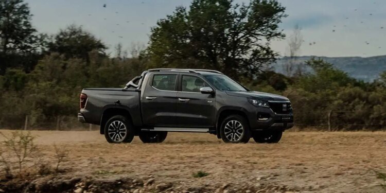 Fiat lanza la camioneta Titano en Córdoba para competir en el mercado local
