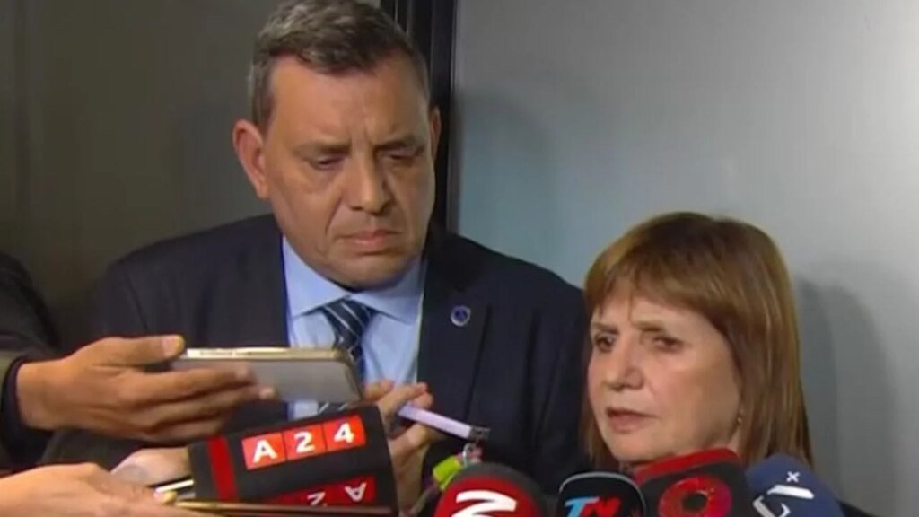 Bullrich acusa a Kicillof de atacar a la Policía por un asado familiar