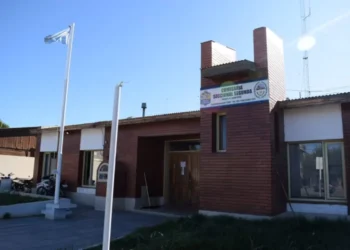 Mujer en Santa Cruz pierde casi 7 millones en estafa por redes sociales