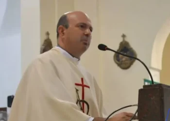 Sacerdote condenado a tres años de prisión por abuso en campamento scout