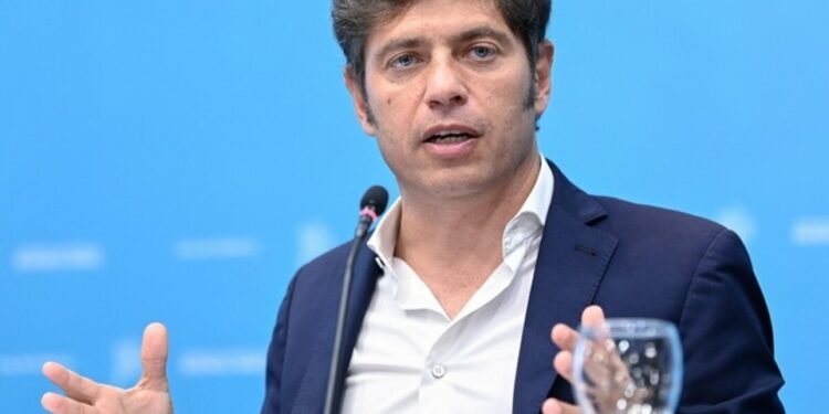 Kicillof critica la gestión de Milei y defiende la salud pública en Miramar