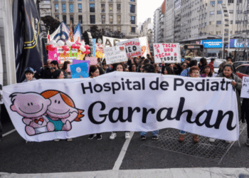 Oposición avanza en Diputados con emergencia en pediatría y Garrahan