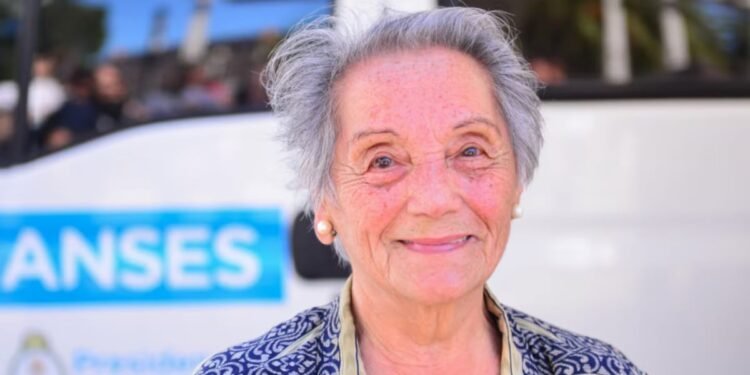 ANSES anuncia un nuevo aumento y bono para jubilados en agosto 2025