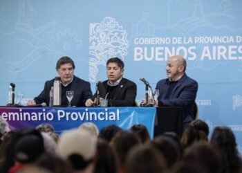 Kicillof critica a Milei tras revés legislativo y llama a la unidad política