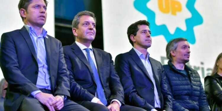 Peronismo bonaerense firma acuerdo electoral “Fuerza Patria” ante LLA y PRO