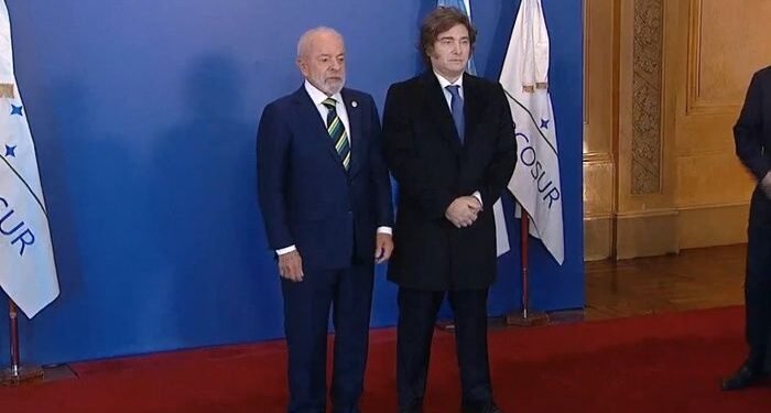 Milei entregó la presidencia de Mercosur a Lula y amenaza con salirse del bloque