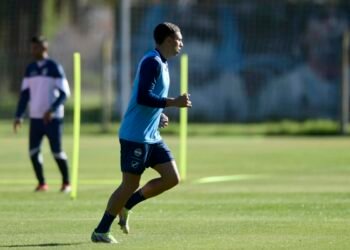 Gimnasia entrena fuerte y evalúa el regreso de Norberto Briasco para San Lorenzo