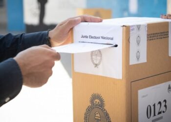 Buenos Aires define alianzas políticas para las elecciones legislativas de septiembre