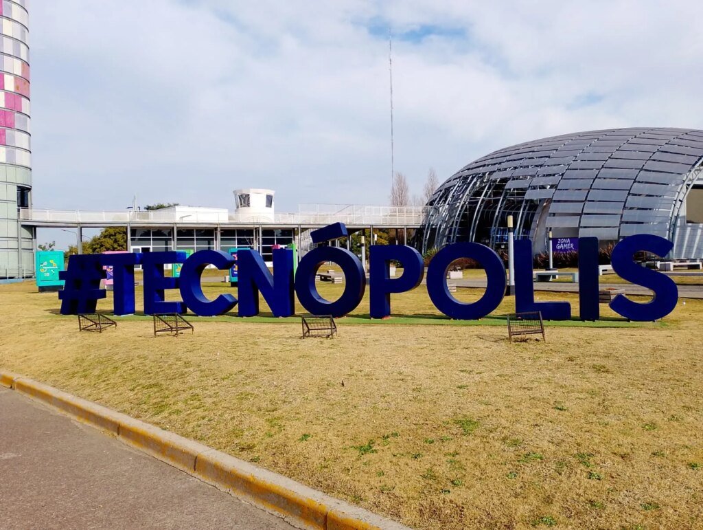 Radio Nacional impulsa el recorrido cultural en Tecnópolis con talleres gratuitos