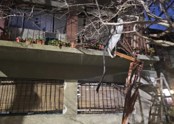 Explosión por gas en Agronomía deja seis heridos y daña varios departamentos