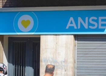 ¿Quiénes cobran jubilaciones y AUH este viernes 11 de julio?