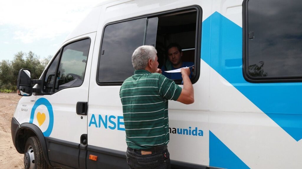 ¿A quiénes alcanza el plan Acompañamiento Social para desempleados?