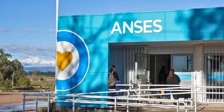 ANSES: ¿Quiénes recibirán los pagos este martes 1 de julio?