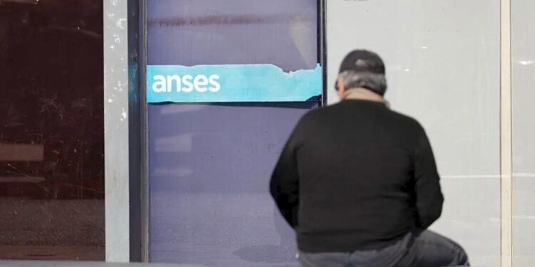 Calendario de ANSES: ¿Quiénes cobran jubilaciones y AUH el 14 de julio?