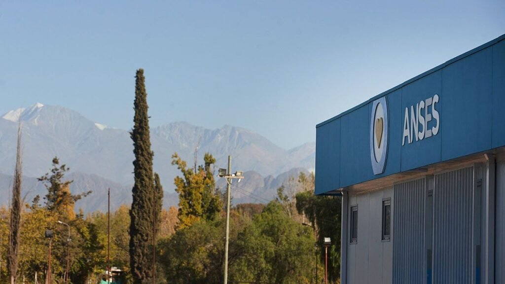 ANSES confirma las fechas de pago para AUH y SUAF en julio 2025