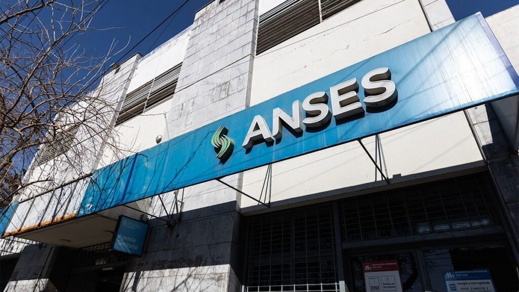 ANSES: ¿Quiénes cobran hoy? Conocé el calendario de pagos de julio