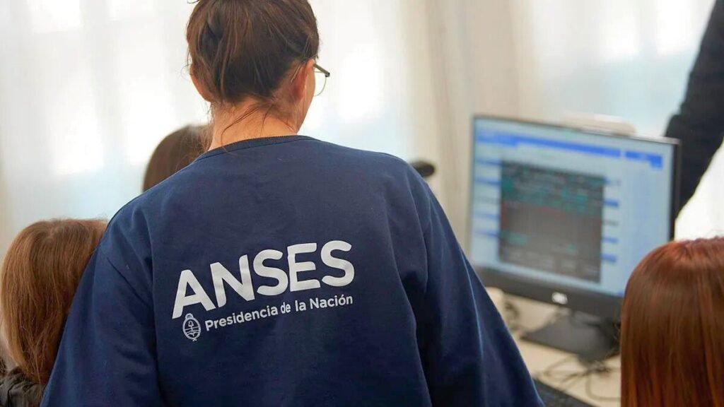 Aumentan las asignaciones familiares: ¿Cuándo se cobran los nuevos montos?