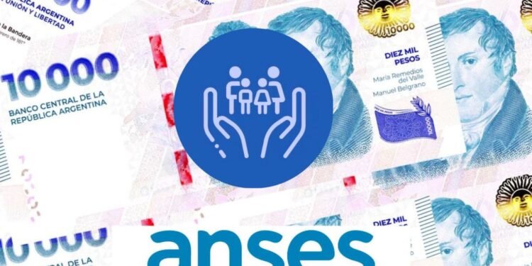 ¿Quiénes pueden cobrar más de 650.000 pesos con AUH y Tarjeta Alimentar?