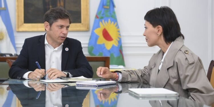 Kicillof recorre el conurbano bonaerense en apoyo a candidatos de Fuerza Patria