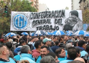 CGT convoca a marcha en Liniers contra el gobierno de Javier Milei