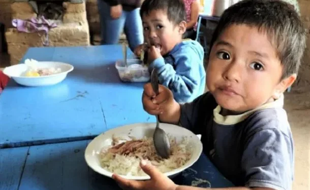 Inseguridad alimentaria afecta al 35,5% de los niños con padres trabajadores