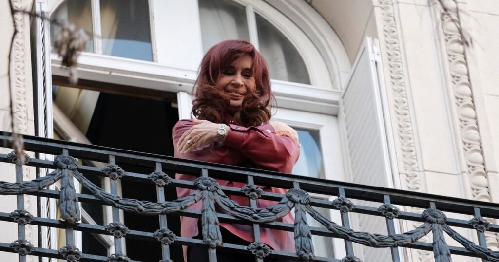 Cristina Kirchner critica a Milei en acto kirchnerista por el 9 de Julio
